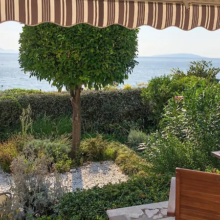 Holiday home 4 Bedroom Stunning Home In Gradac *